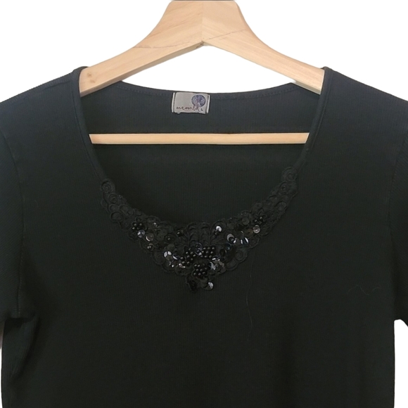Black Ribbed Top with Bling Size L - Picture 2 of 5